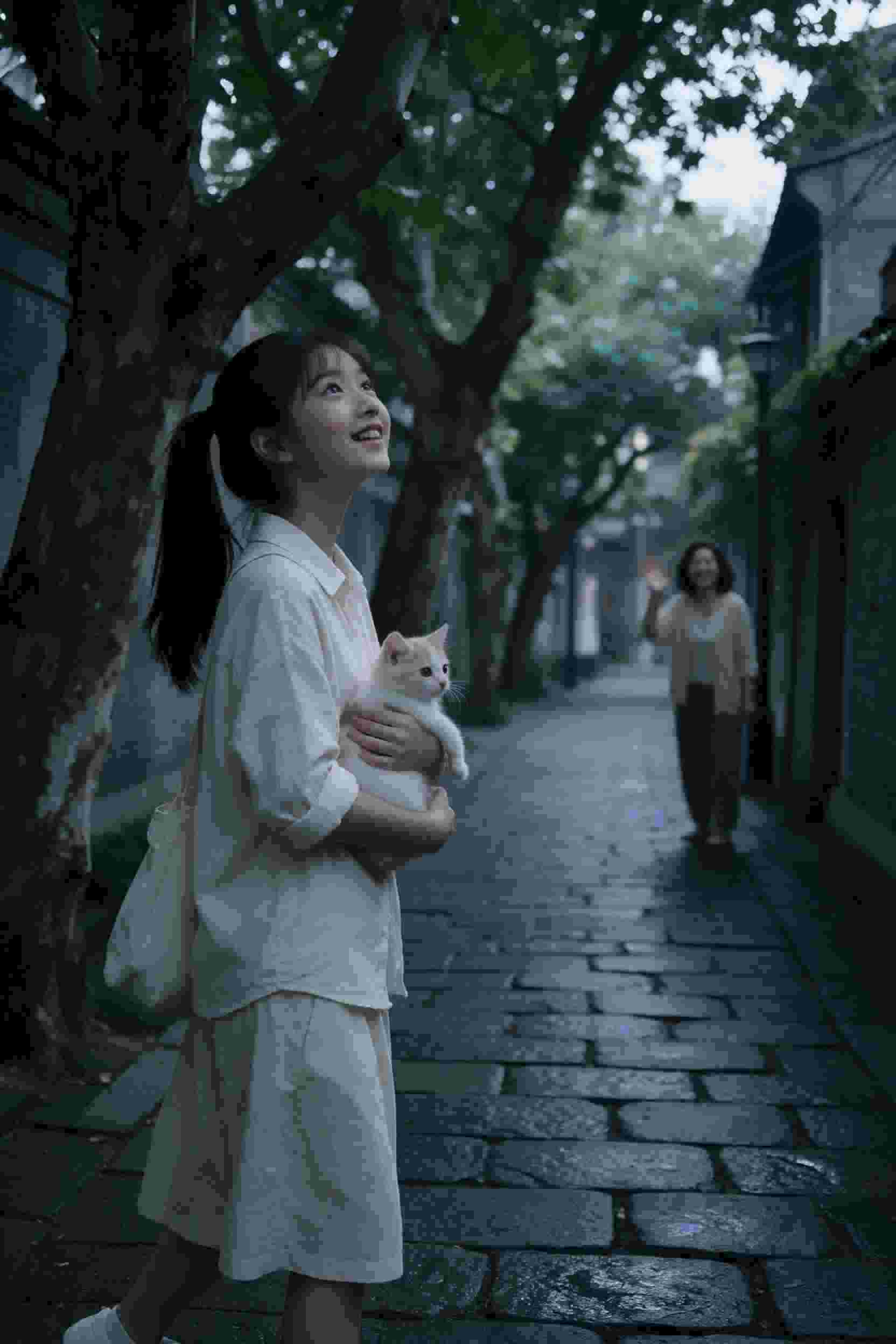 误入豪门的小花